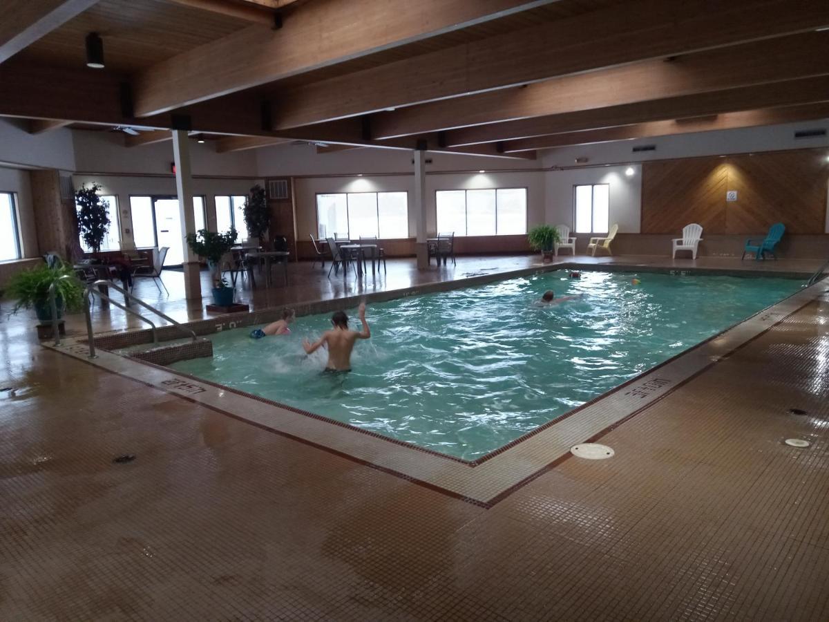 Paradise Shores Hotel Holcombe Ngoại thất bức ảnh